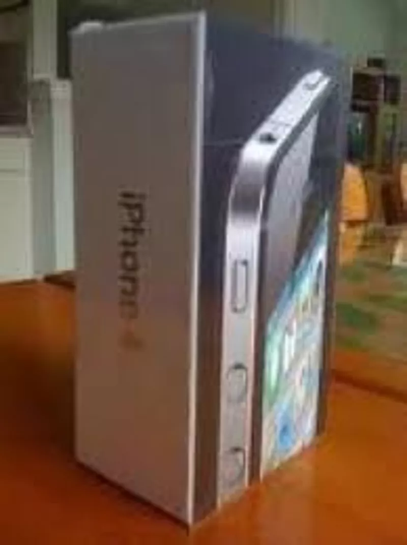 Apple Iphone 4G HD 32GB Unlocked ( White & Black)