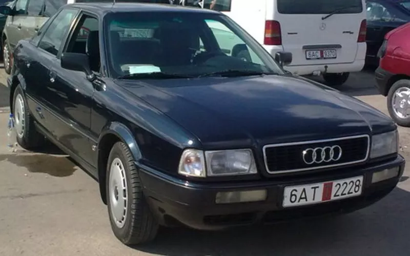 Продам автомобиль Audi 80 B4 1993 